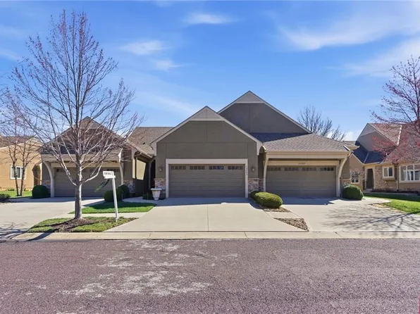 15703 Lowell Ln, Overland Park, KS 66223