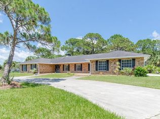 570 Pinto Trl, Englewood, FL 34223