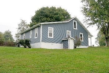 2nd image of 490 Church St