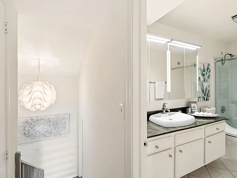 1140 Manhattan Beach Blvd #D — Photo 13