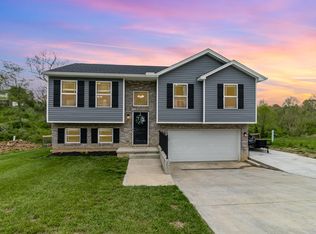 465 Eagle Creek Dr, Dry Ridge, KY 41035