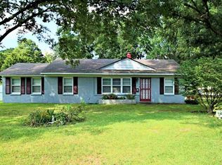 4466 Quince Rd, Memphis, TN 38117