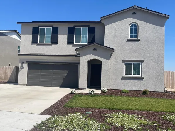 1392 W Clara Ave, Fowler, CA 93625