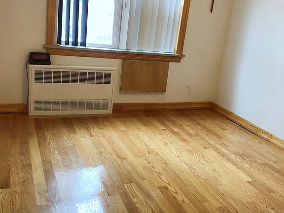 4th image of 6132 218th St