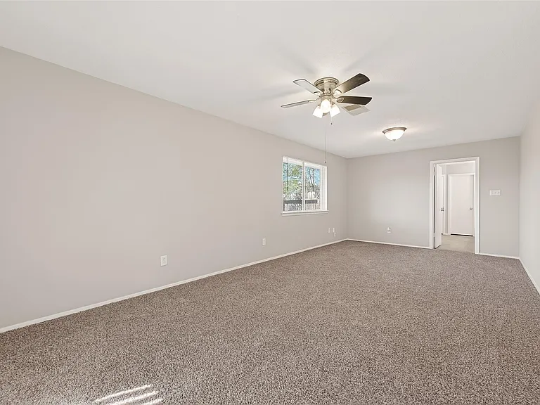927 Comstock Springs Dr — Photo 22