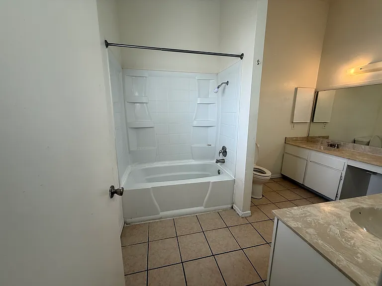 25210 Hazelwood Cir — Photo 7