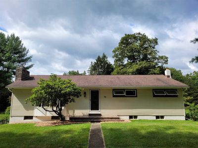 26 Swain Dr, Pleasant Valley, NY, 12569