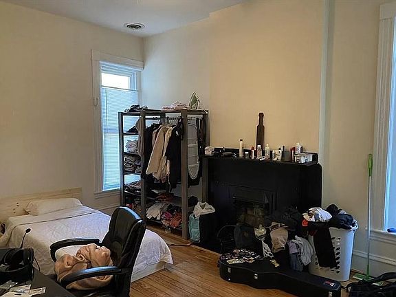 5th image of 1100 Floyd Ave