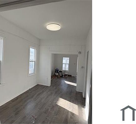 2nd image of 367 Brook St