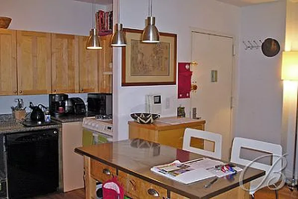 Rented by Bellmarc Realty | media 25