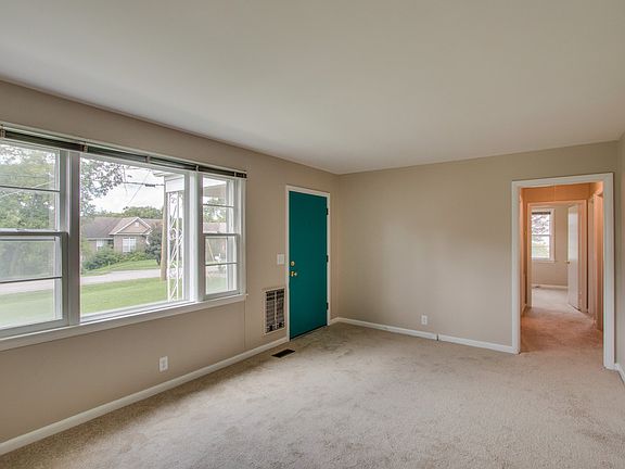 2nd image of 2606 Woodberry Dr