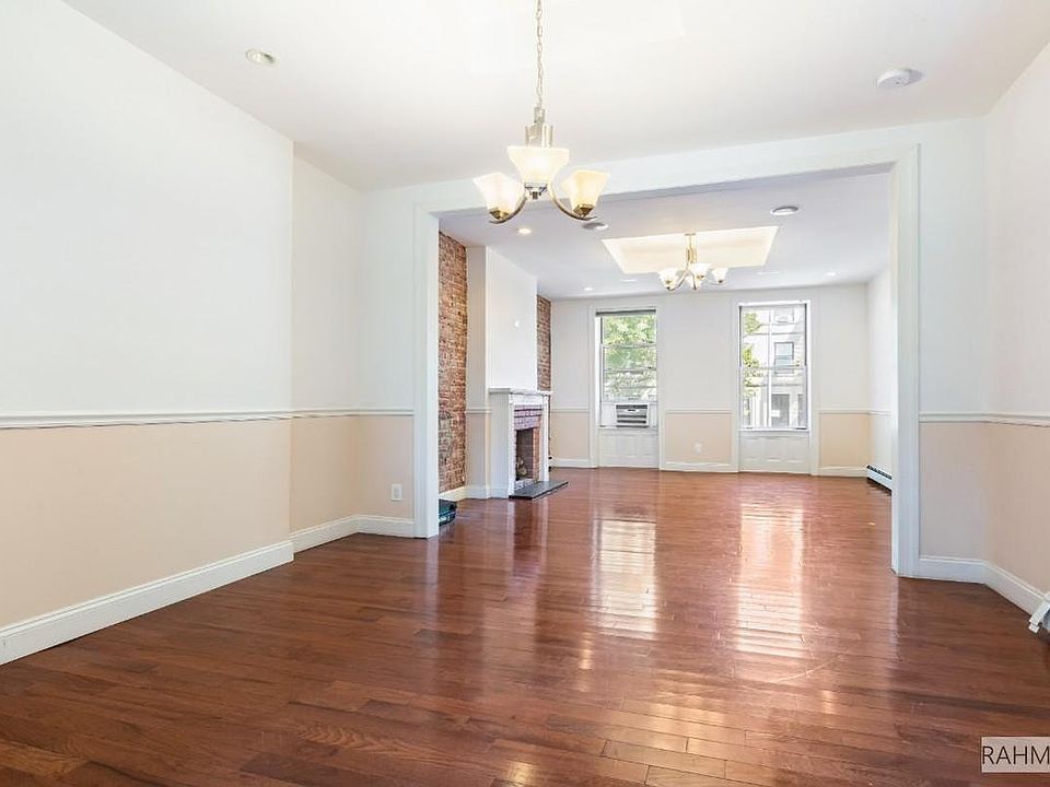 1st image of 910 Saint Johns Pl #2
