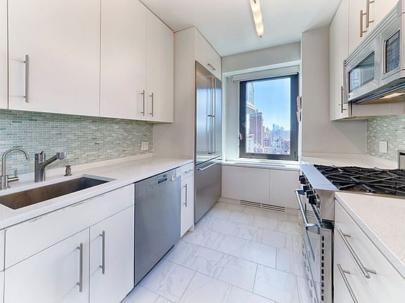 2nd image of 303 E 57th Street 23b #23B