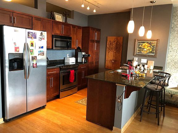 Eat in kitchen