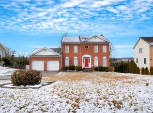 916 Winchester Dr, Westminster, MD 21157