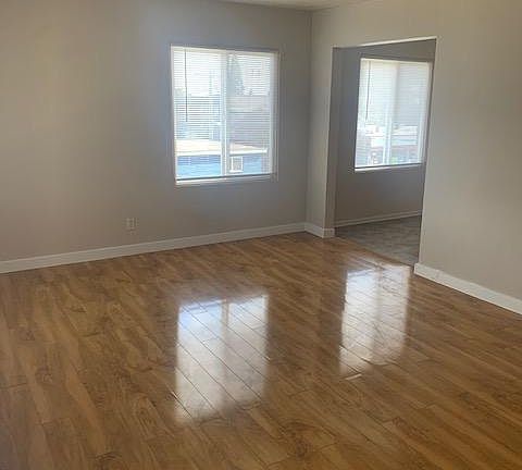 3rd image of 3502 McKinley Ave #20