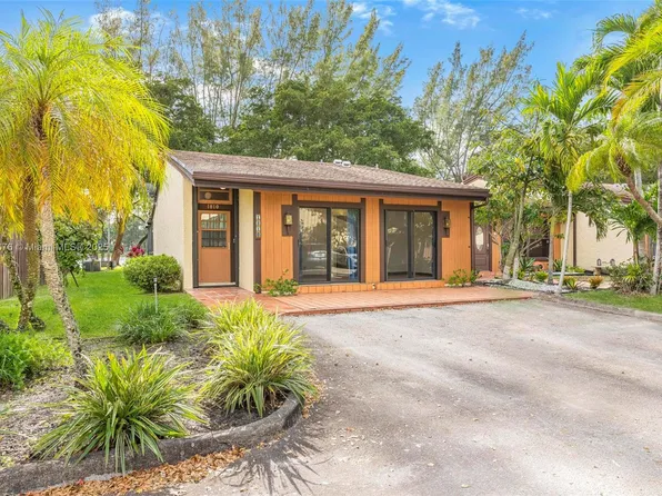 1810 Acorn Ln #1810, Hollywood, FL 33026