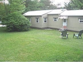 2nd image of 9 Carpenter St