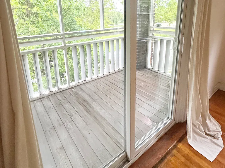 4001 Kenwood Ave #2 — Photo 12