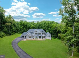 19016 Bridle Branch Ln, Purcellville, VA 20132