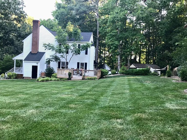 1004 Woodrose Ln — Photo 4