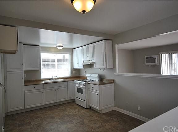 4th image of 12641 206th St