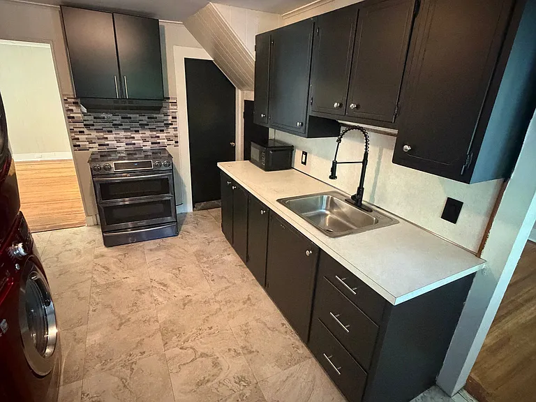 46 N Main St #1 — Photo 10