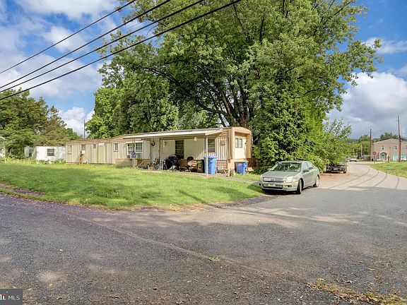 2nd image of 507 Ross Ave