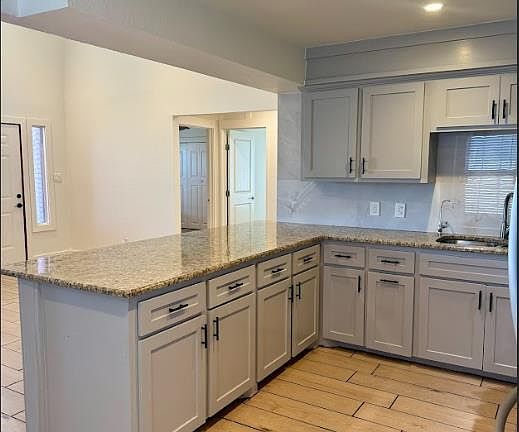 5th image of 5113 Doral Ave