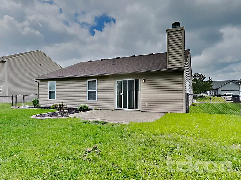 5353 Shamus Dr — Photo 16