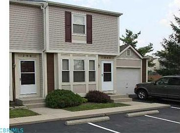 1st image of 800 Cap Ln
