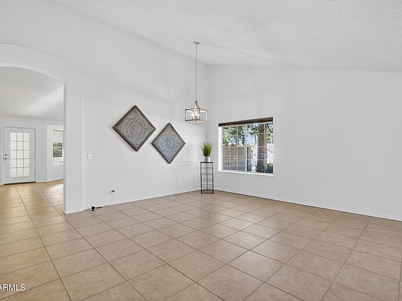 4th image of 7305 E CLOVIS Avenue