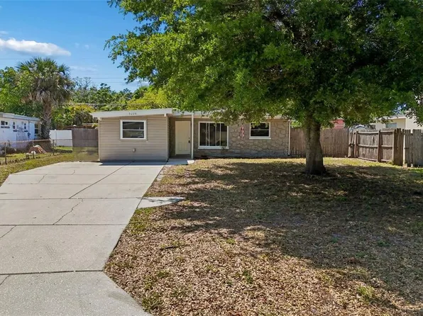 9228 82nd Way, Seminole, FL 33777