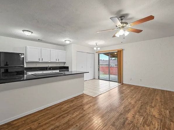 718 Roaming Road Dr
