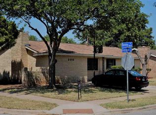 200 Glasgow Dr, Wichita Falls, TX 76302