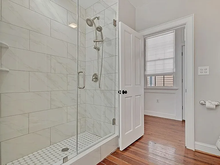 236 Rutledge Ave — Photo 8