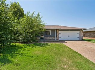 334 W Maple Branch Way, Mustang, OK 73064
