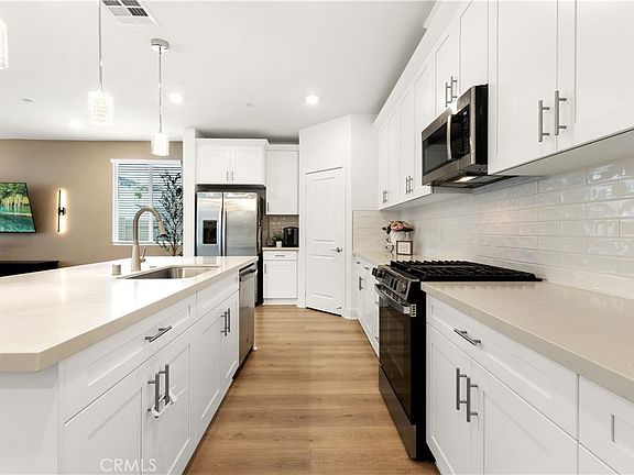 2nd image of 33134 Celadon Ave
