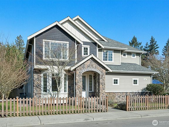 2nd image of 2302 NE 28th Street