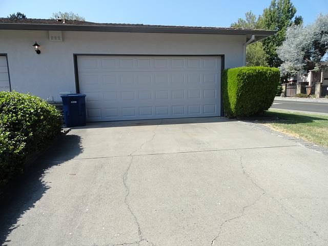 1st image of 6401 Gloria Dr
