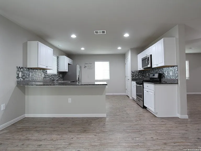 10431 Legacy Hl — Photo 24