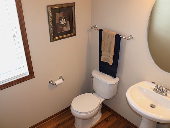 4th image of 5036 Greenwood Ave