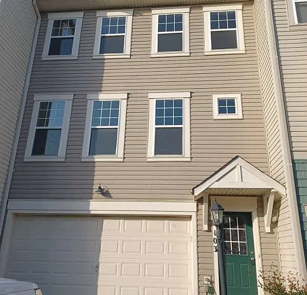 103 Argyle Ct #1 — Photo 1