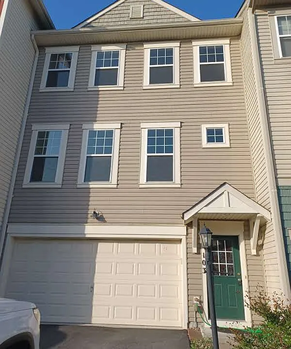 103 Argyle Ct #1