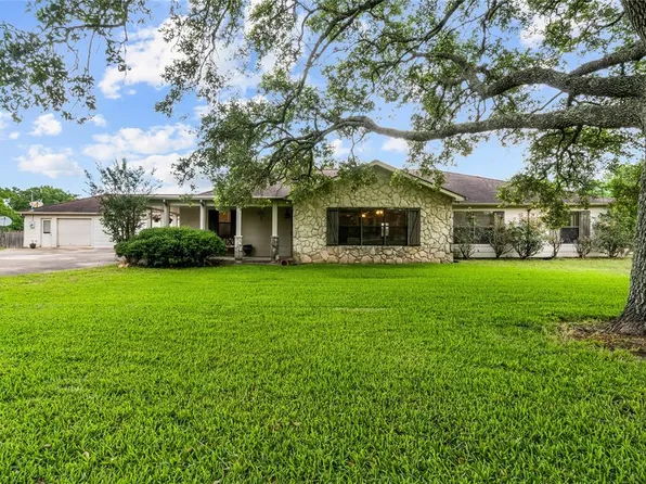 7114 Kari Lane, Richmond, TX 77469