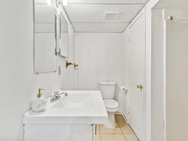 1281 Creekside Ct SE — Photo 24