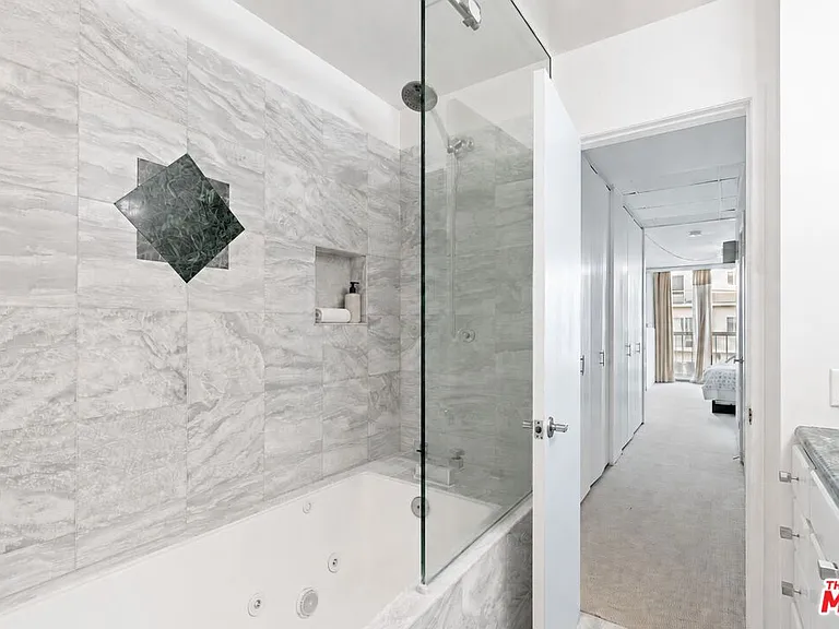 10751 Wilshire Blvd #1206 — Photo 8
