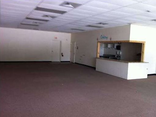 2nd image of 5711 Highway 90