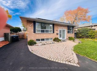 2749 Truscott Dr, Mississauga, ON L5J 2B8