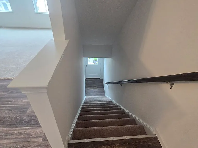 6 Meredith Way — Photo 13